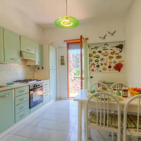 89ap Casa Del Glicine Sea فورميا
